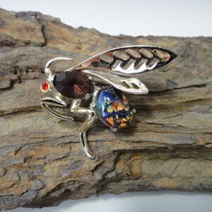 Vintage HOLLYCRAFT Brooch Pin Flying Insect Bug Foiled Cabochon